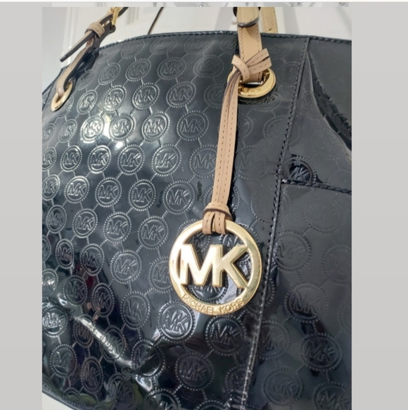 Michael Kors Tote Bag - Picture 4 of 9